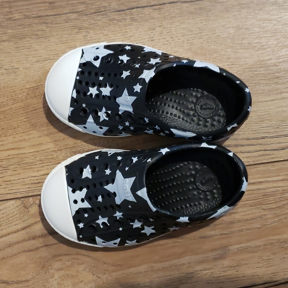Native Jefferson Star pattern Water friendly Slip-on Vegan Sneakers 5